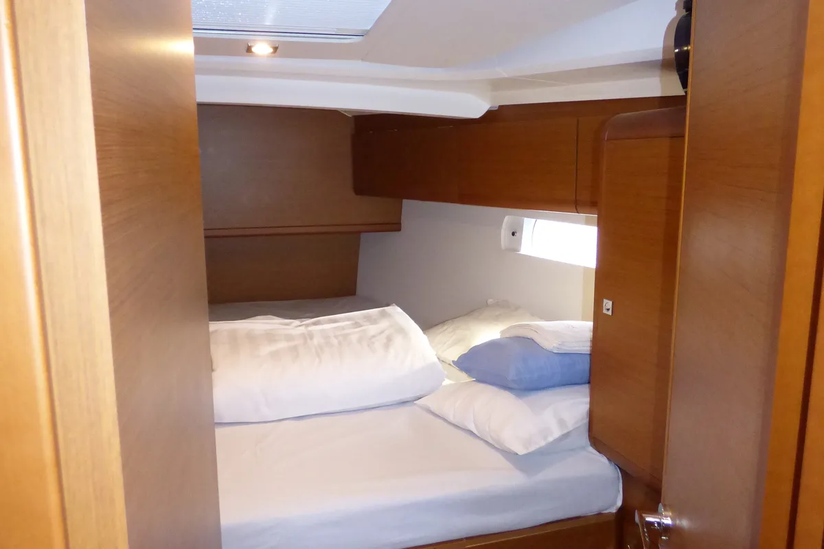 Cabin on Geronimo, a Jeanneau Sun Odyssey 519 sailboat at Grad Kaštela, Croatia