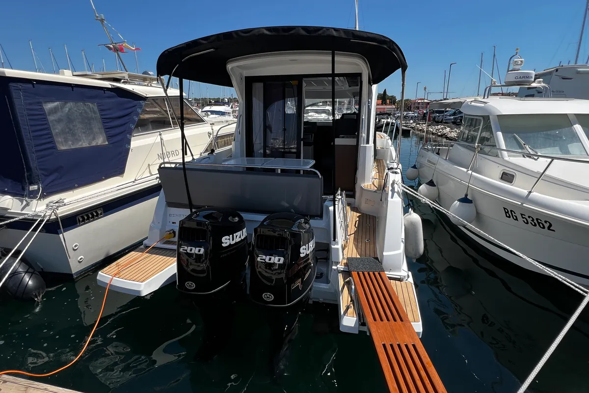 Exterior view of Ana, a Beneteau Antares 9 OB motorboat at Grad Pula, Croatia