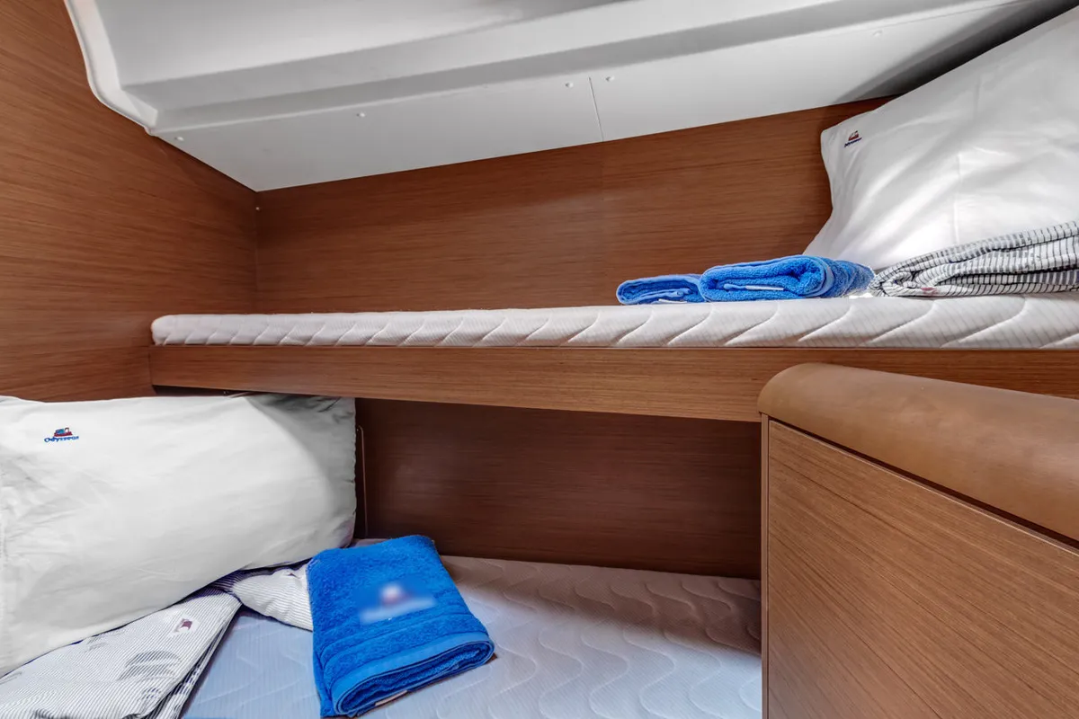 Cabin on Fos, a Jeanneau Sun Odyssey 449 sailboat at Kontokali, Greece