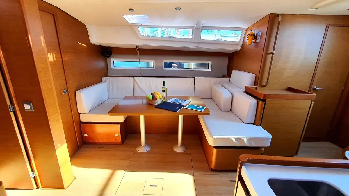 Salon of Dalion, a Jeanneau Sun Odyssey 490 sailboat at Kontokali, Greece