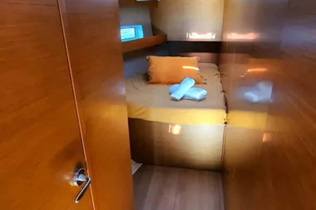 Cabin on Dalion, a Jeanneau Sun Odyssey 490 sailboat at Kontokali, Greece