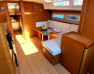 Salon of Dalion, a Jeanneau Sun Odyssey 490 sailboat at Kontokali, Greece