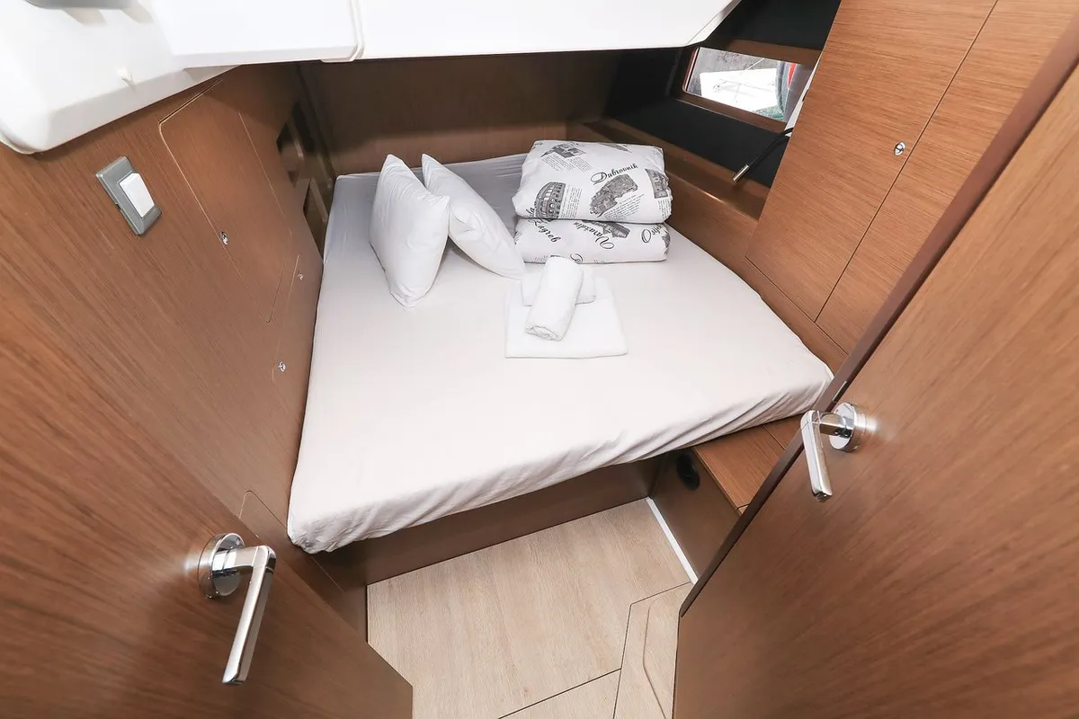 Cabin on Speechless, a Beneteau Oceanis 46.1 sailboat at Grad Biograd na Moru, Croatia