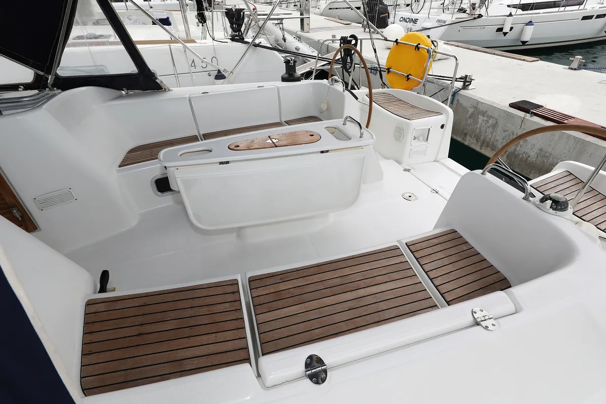 Cockpit of Kristina II , a Beneteau Cyclades 50.5 sailboat at Općina Sukošan, Croatia