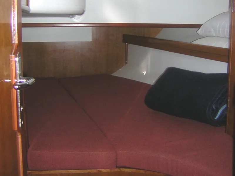 Cabin on Jacosta, a Alfa 51 sailboat at Parikia, Greece