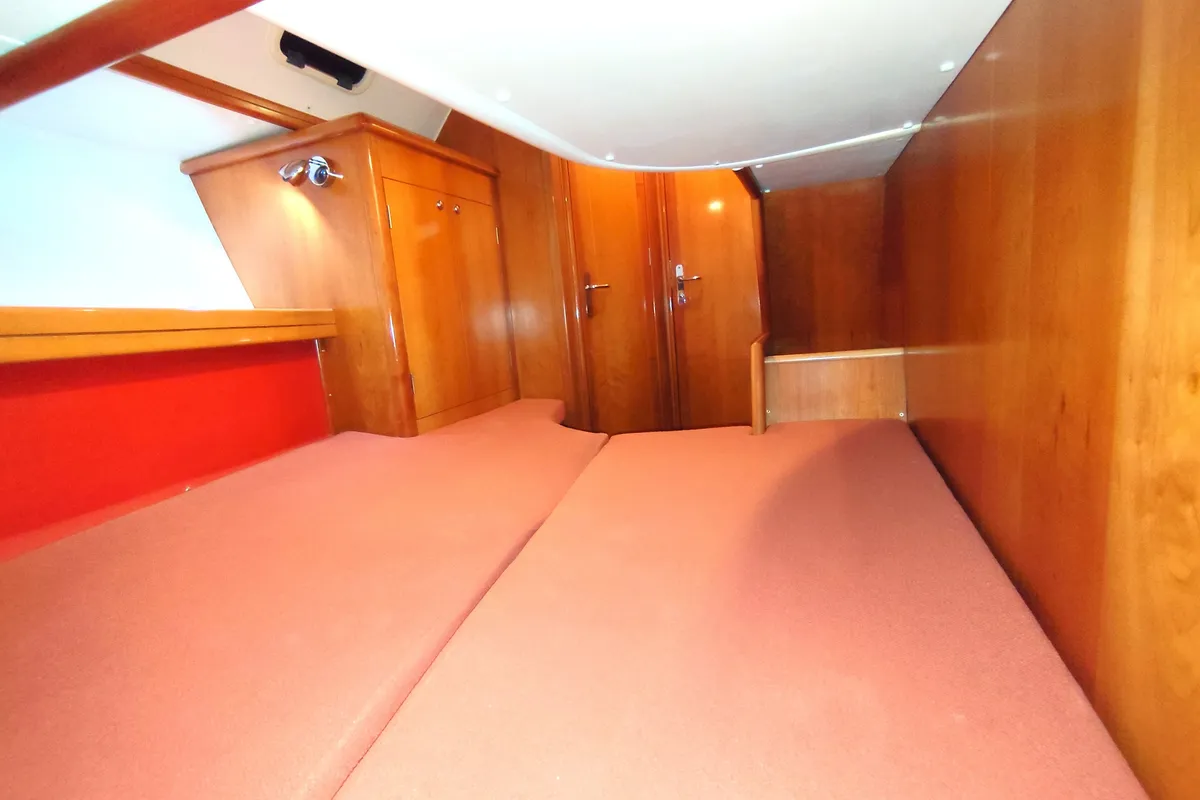 Cabin on Jacosta, a Alfa 51 sailboat at Parikia, Greece
