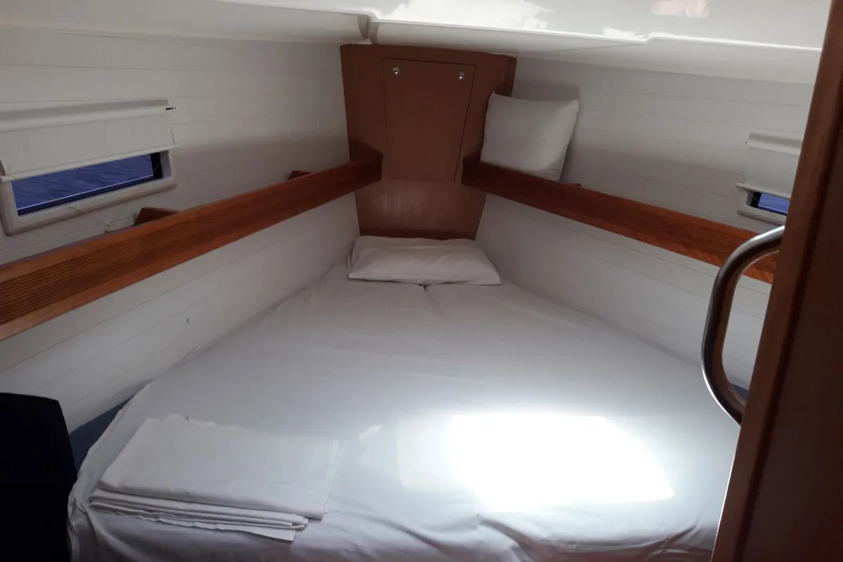 Cabin on Canenas, a Bavaria 40 Cruiser S sailboat at Sami, Greece