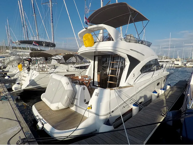 Exterior view of Mandalina II, a Beneteau Antares 36 motor yacht at Grad Šibenik, Croatia
