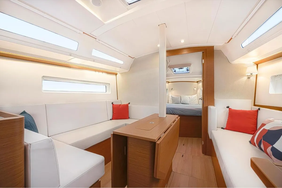 Giulietta e Romeo - Comfort line, a Jeanneau Sun Odyssey 380 sailboat at Salerno, Italy