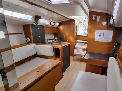 Salon of H3L, a Jeanneau Sun Odyssey 349 sailboat at Gdańsk, Poland