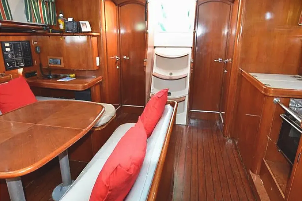 Salon of Seagul, a Beneteau Oceanis 461 sailboat at Athens, Greece