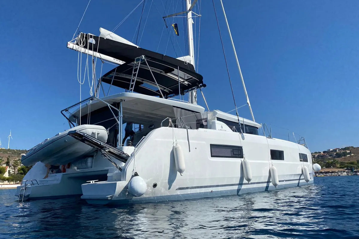 Exterior view of Ostraco, a Lagoon 46 catamaran at Lavrion, Greece