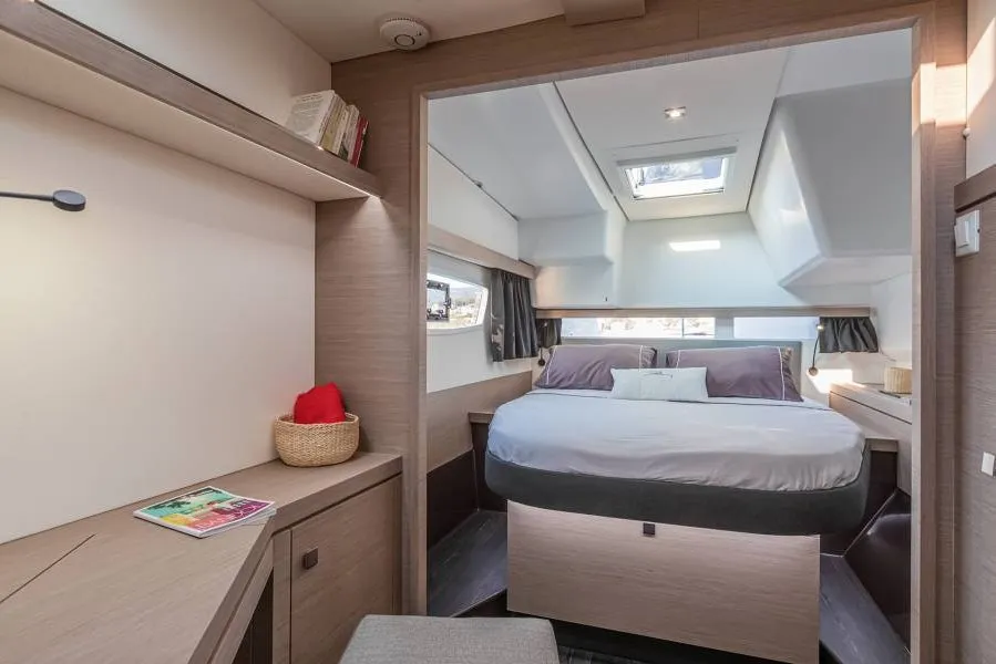 Cabin on Vetrohod, a Fountaine Pajot Isla 40 catamaran at Volos, Greece