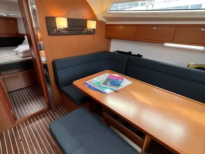 Salon of Eleven, a Bavaria C38 sailboat at Fisksätra, Sweden