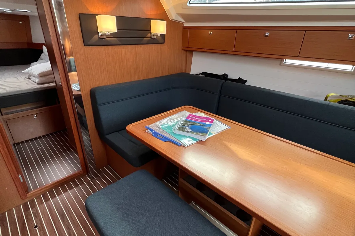 Salon of Eleven, a Bavaria C38 sailboat at Fisksätra, Sweden