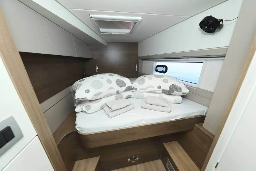 Cabin on Beau Loup, a Bali 4.4 catamaran at Roche Caiman, Seychelles