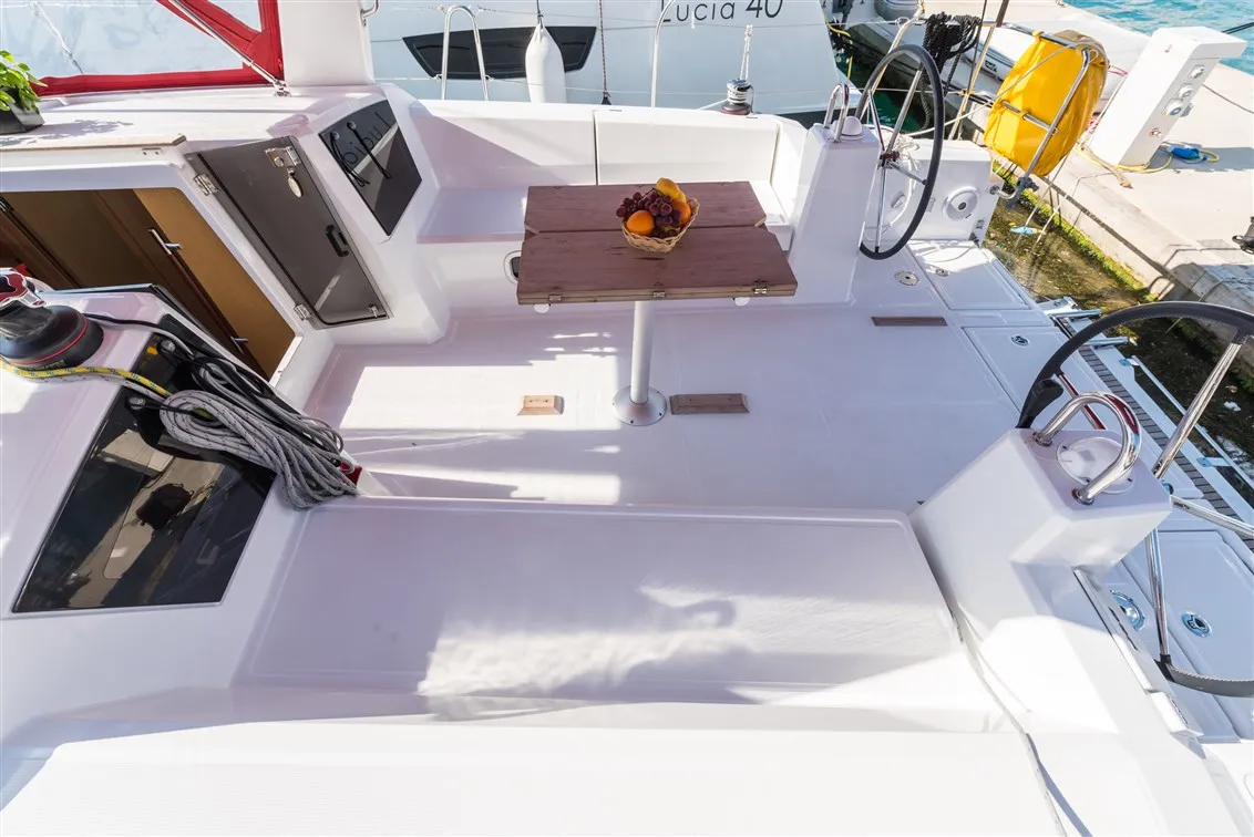 Deck of RUSALKA, a Beneteau Oceanis 38 sailboat at Općina Medulin, Croatia