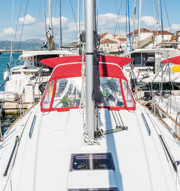 Deck of RUSALKA, a Beneteau Oceanis 38 sailboat at Općina Medulin, Croatia