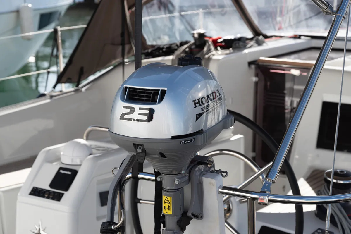 Sea Pearl, a Jeanneau Sun Odyssey 410 sailboat at Palma de Mallorca, Spain