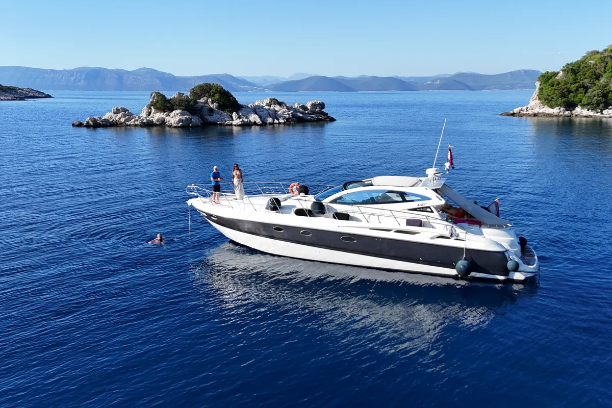 Bahia Gloria, a Motoryacht motor yacht at Primošten, Croatia