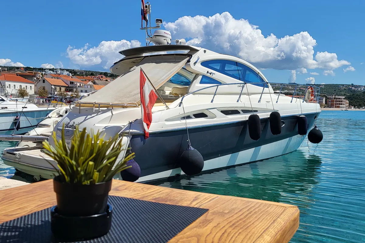 Bahia Gloria, a Motoryacht motor yacht at Primošten, Croatia