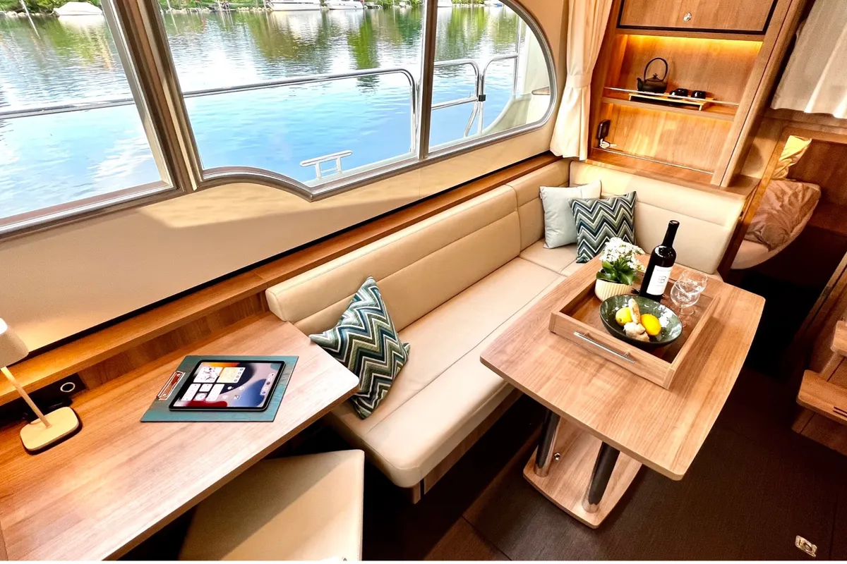 Salon of L'Areuse, a Linssen Grand Sturdy 35.0 AC motorboat at Le Landeron, Switzerland