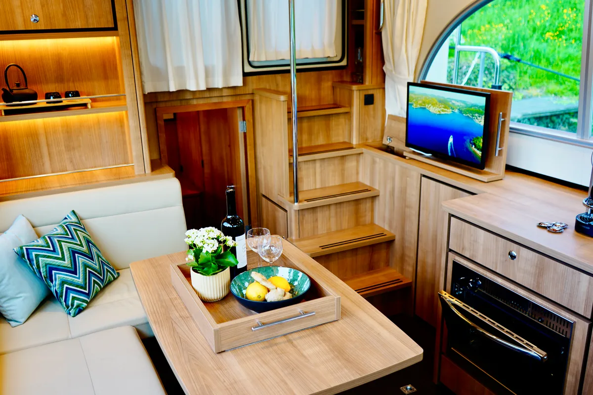 Salon of L'Areuse, a Linssen Grand Sturdy 35.0 AC motorboat at Le Landeron, Switzerland