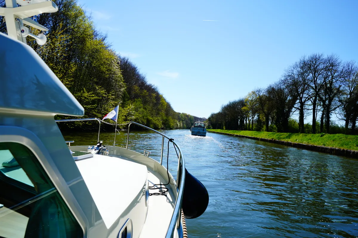 Exterior view of L'Areuse, a Linssen Grand Sturdy 35.0 AC motorboat at Le Landeron, Switzerland