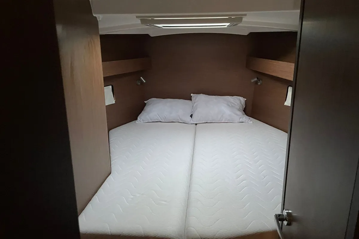 Cabin on Aurora, a Beneteau Oceanis 40.1 sailboat at Rhodes, Greece