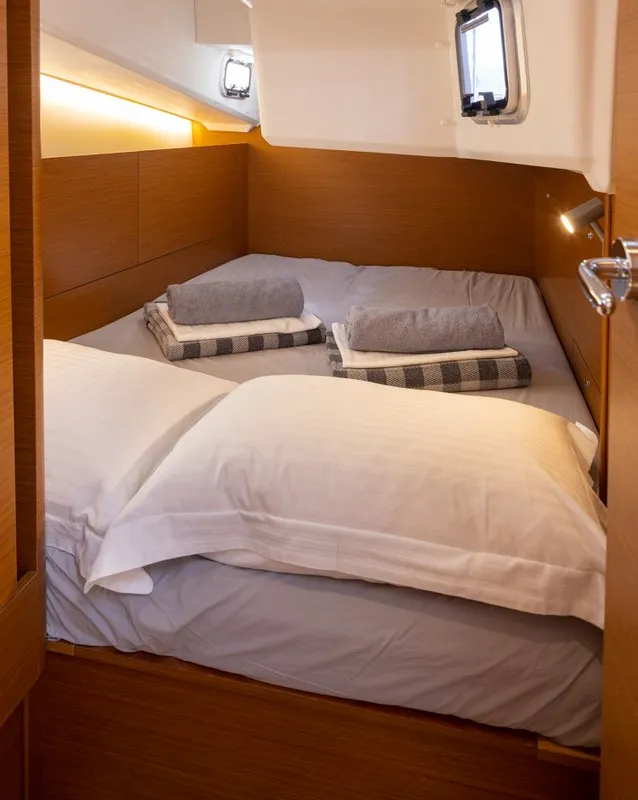 Cabin on Elektra, a Jeanneau Sun Odyssey 410 sailboat at Municipal Unit of Lefkada, Greece