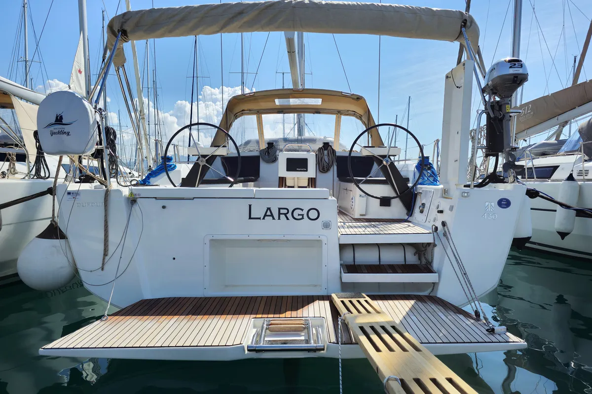 Exterior view of Dufour 430 GL, a sailboat at Kaštela, Croatia