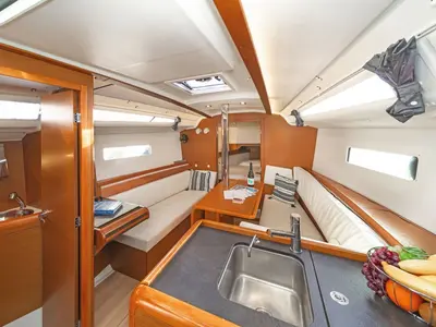 Salon of AGIOS NIKOLAOS, a Jeanneau Sun Odyssey 349 sailboat at Volos, Greece