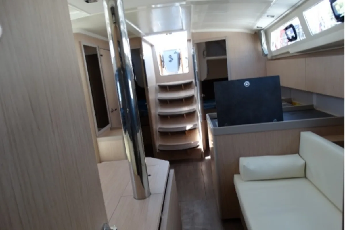Salon of Kos 41.4, a Beneteau Oceanis 41.1 sailboat at Volos Municipality, Greece