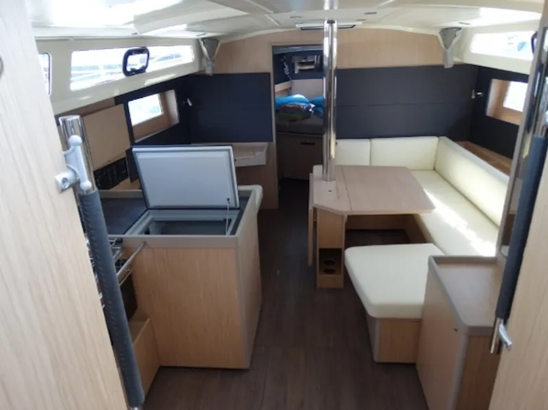Salon of Kos 41.4, a Beneteau Oceanis 41.1 sailboat at Volos Municipality, Greece