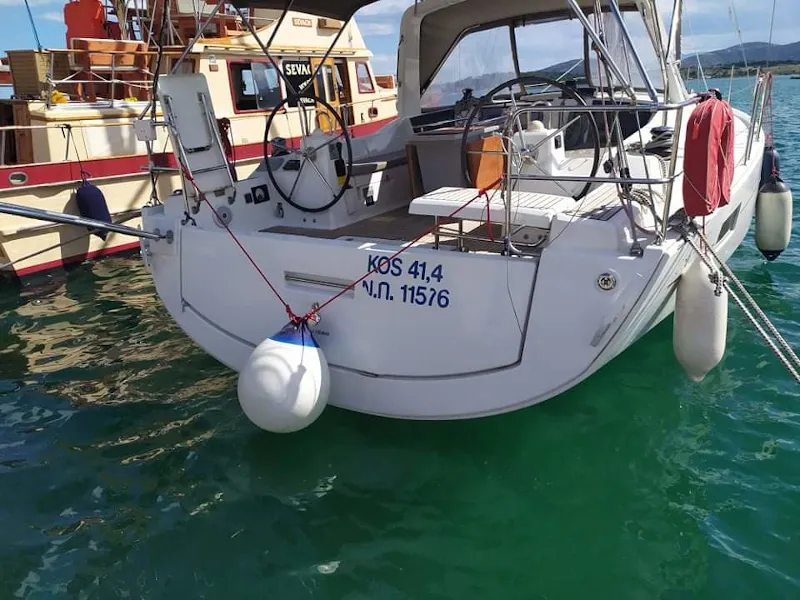 Exterior view of Kos 41.4, a Beneteau Oceanis 41.1 sailboat at Volos Municipality, Greece