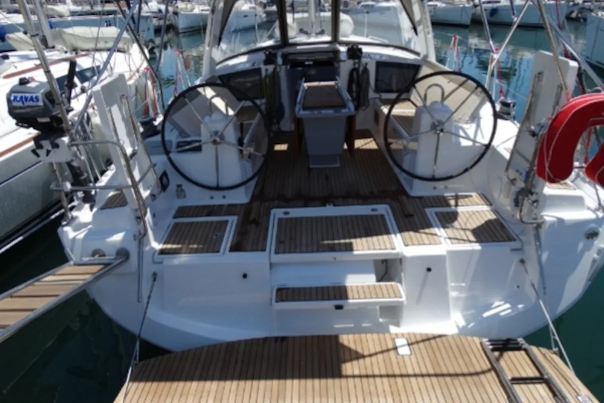 Cockpit of Kos 41.4, a Beneteau Oceanis 41.1 sailboat at Volos Municipality, Greece