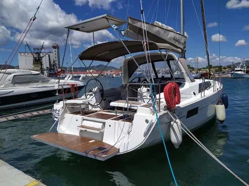 Exterior view of Kos 41.4, a Beneteau Oceanis 41.1 sailboat at Volos Municipality, Greece