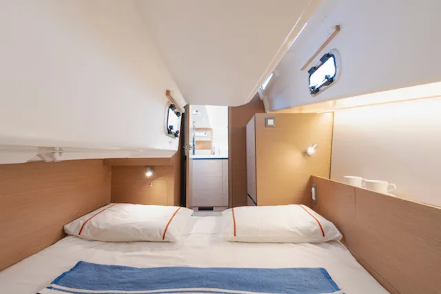 Senka, a Jeanneau Sun Odyssey 350 sailboat at Grad Cres, Croatia
