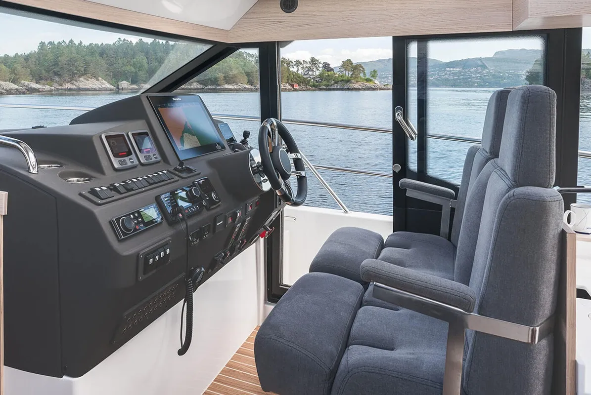 Cockpit of Sunset, a Viknes S40 Fly motor yacht at Općina Sukošan, Croatia