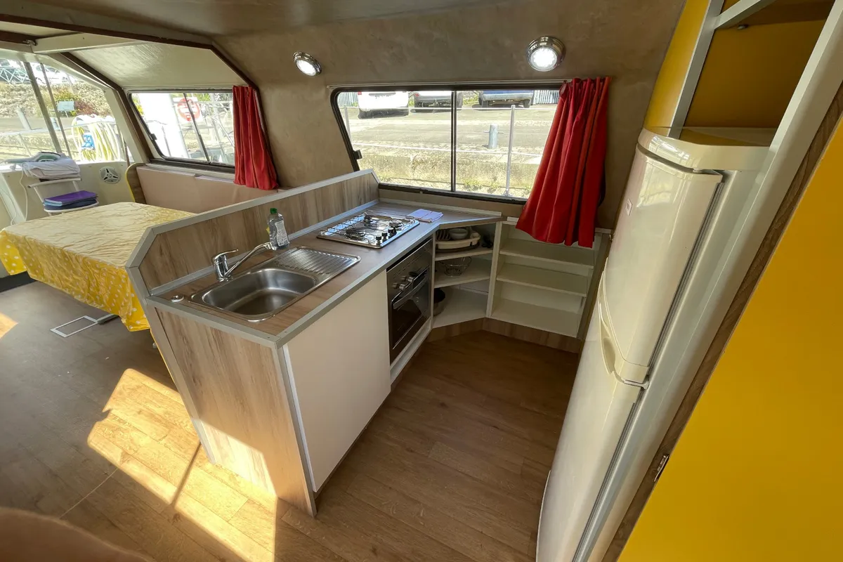Galley of Liberty 1, a Nicols Marina 1400 motorboat at Sablé-sur-Sarthe, France