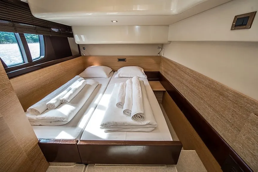 Cabin on Skyfall MY, a Azimut 47 motorboat at Grad Šibenik, Croatia