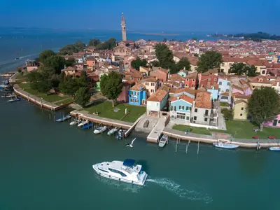 09, a Houseboat Holidays Italia S.R.L. Minuetto 8 motor yacht at Casier, Italy