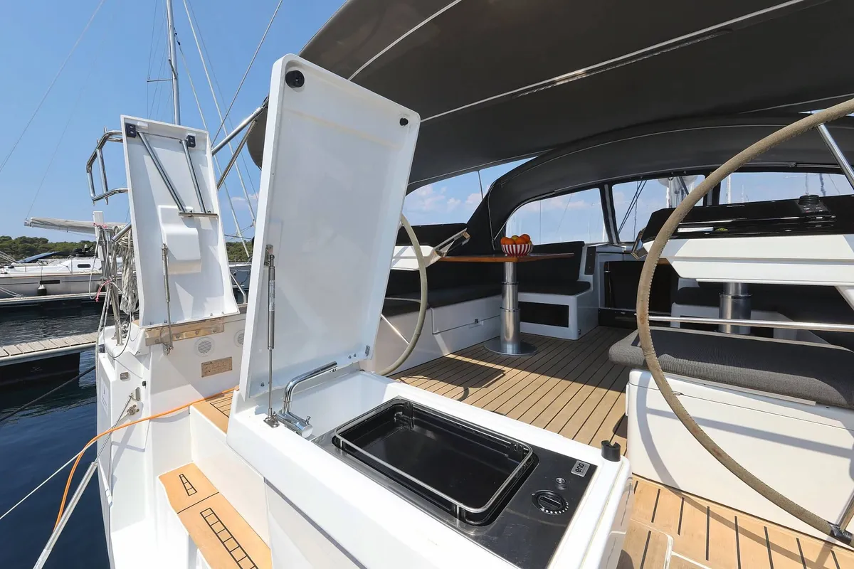 Private Dancer, a Hanse 460 sailboat at Grad Šibenik, Croatia