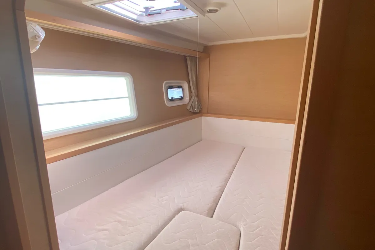 Cabin on Opale 4, a Lagoon 400 S2 catamaran at Hyères, France