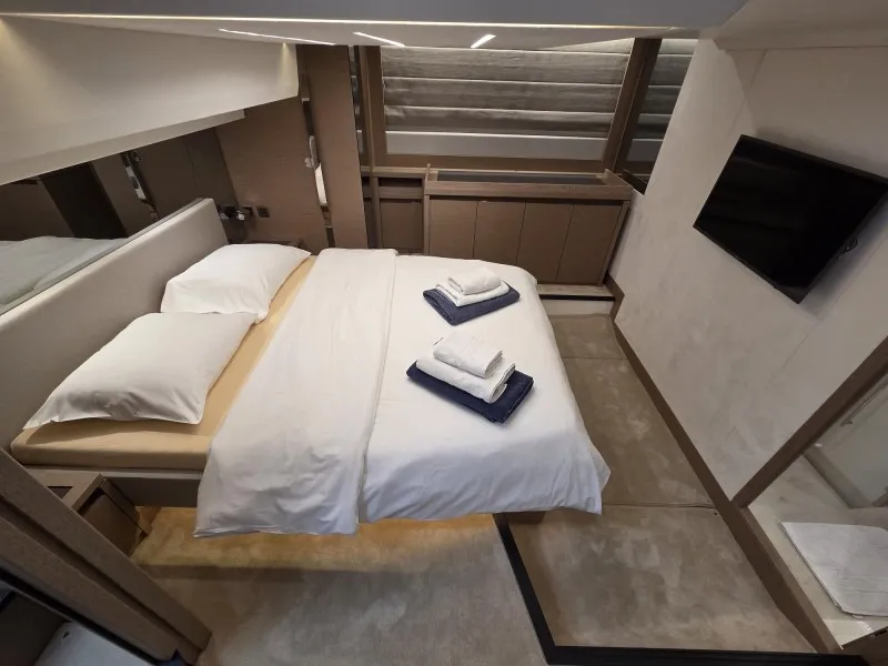 Cabin on Sabijac, a Jeanneau Prestige 520 Flybridge motor yacht at Grad Šibenik, Croatia