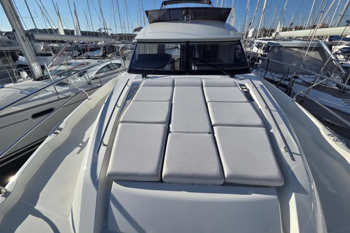 Deck of Sabijac, a Jeanneau Prestige 520 Flybridge motor yacht at Grad Šibenik, Croatia