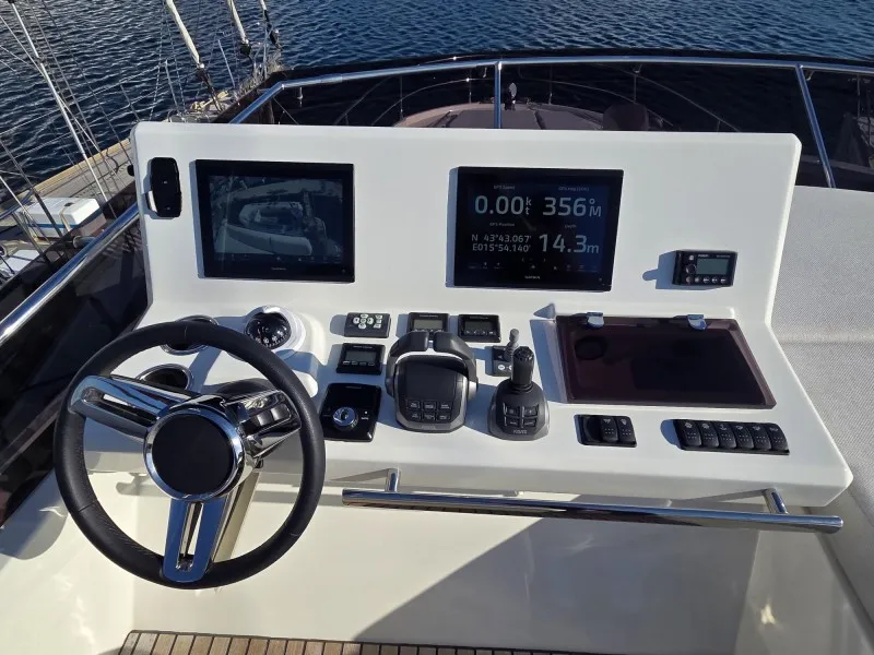 Cockpit of Sabijac, a Jeanneau Prestige 520 Flybridge motor yacht at Grad Šibenik, Croatia