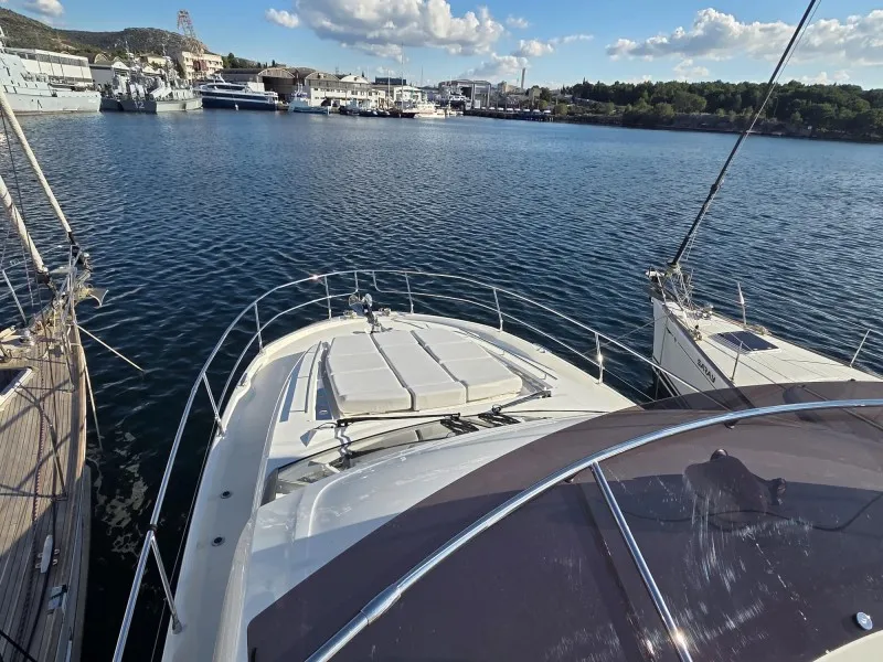 Exterior view of Sabijac, a Jeanneau Prestige 520 Flybridge motor yacht at Grad Šibenik, Croatia