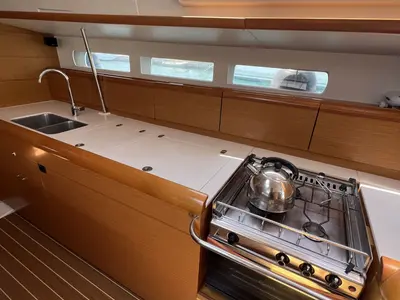 Galley of Alessandra, a Jeanneau Sun Odyssey 509 sailboat at Kos, Greece