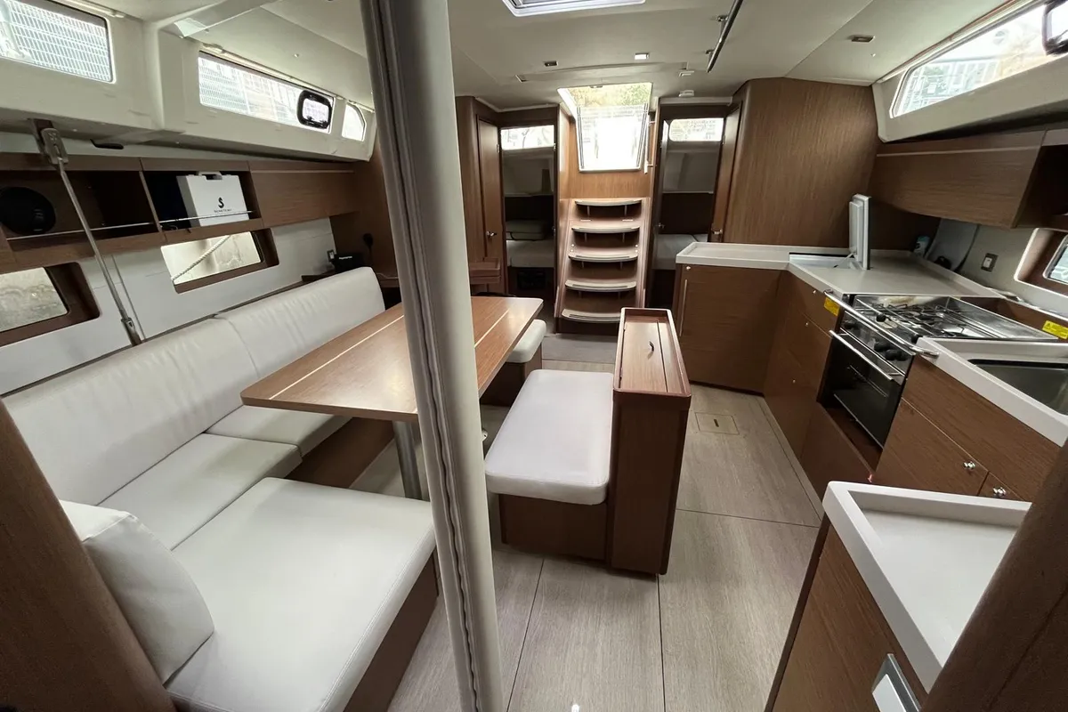 Salon of Thunderball  (A/C inc.), a Beneteau Oceanis 46.1 sailboat at Tonnarella, Italy
